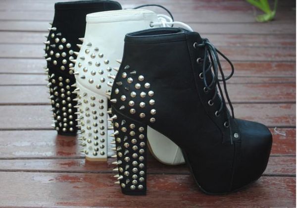 Ankle Boot Rock Spikes